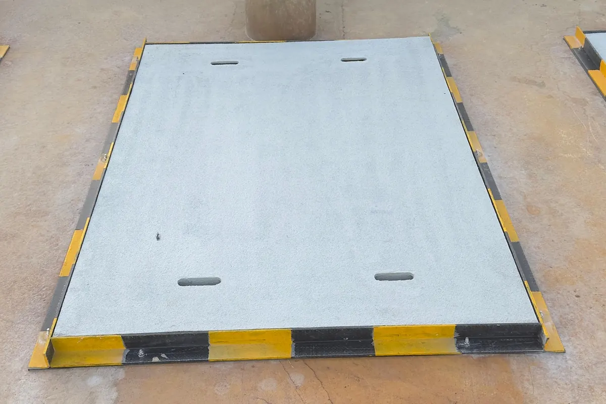 GRP access cover detail