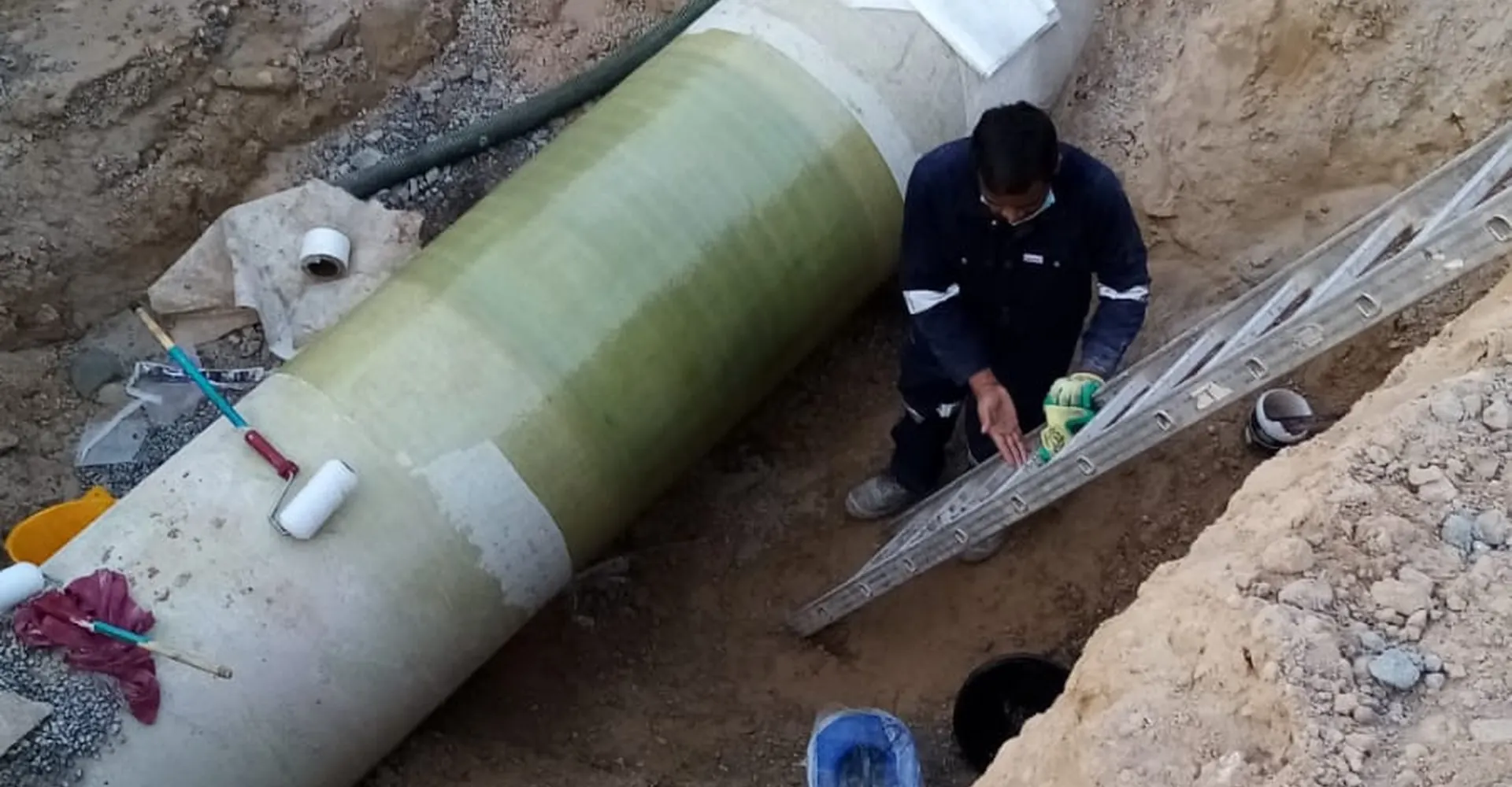 GRP pipe installation in an excavation in Dubai